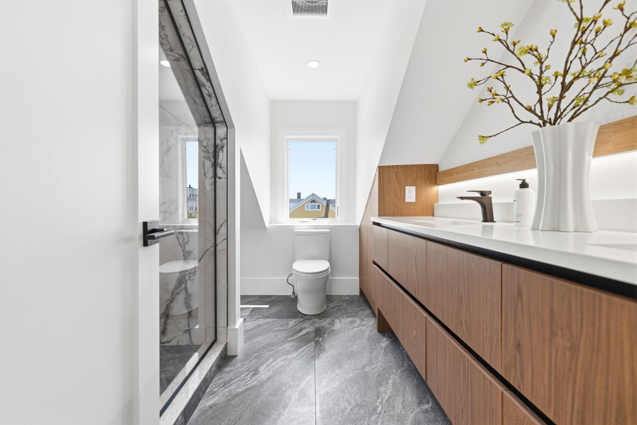 South Boston Seaside Residence — photo 2 of 18